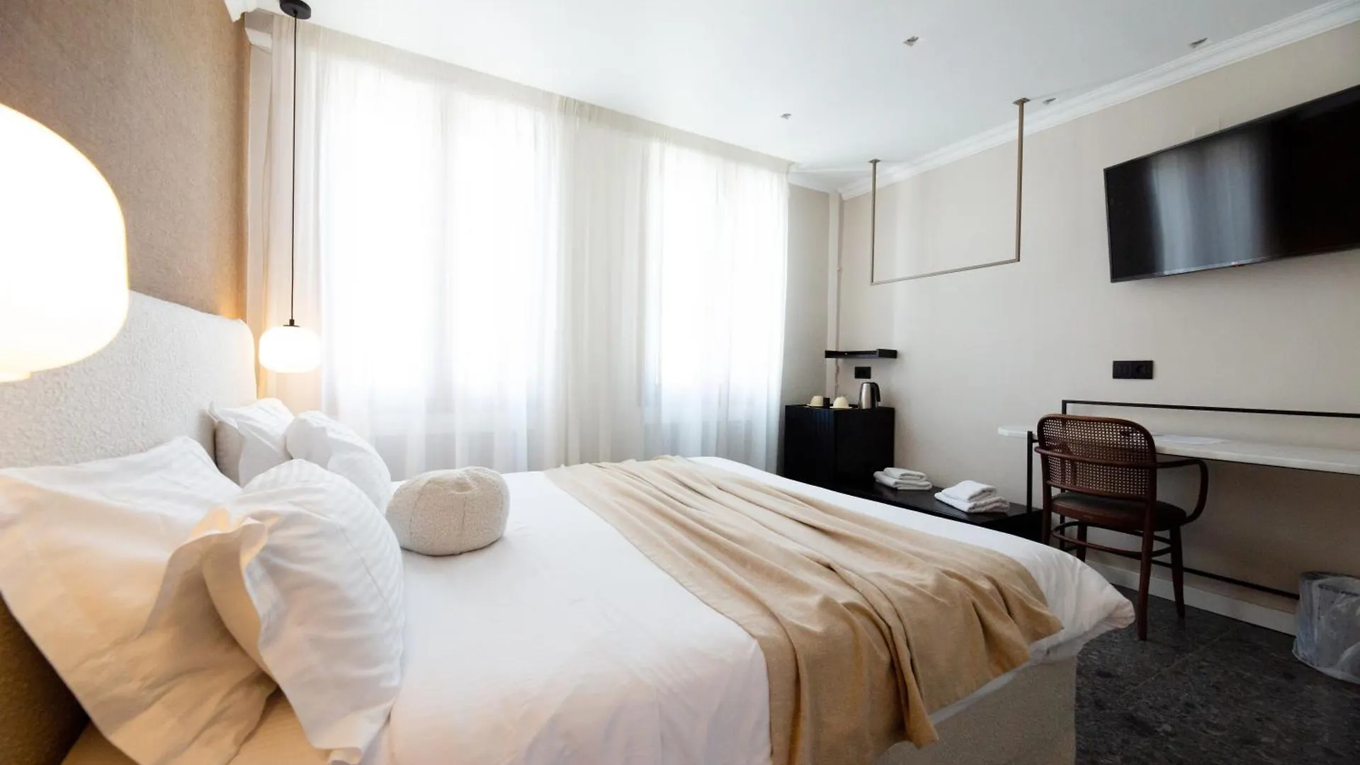 מלון דירות העיירה רתימנו Civitas Suites Hotel