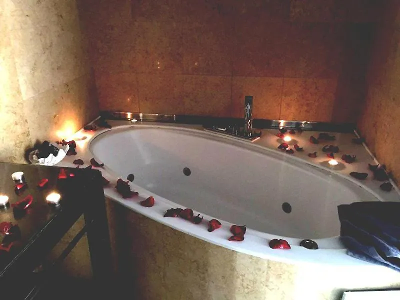 העיירה רתימנו Civitas Suites Hotel 4*, העיירה רתימנו